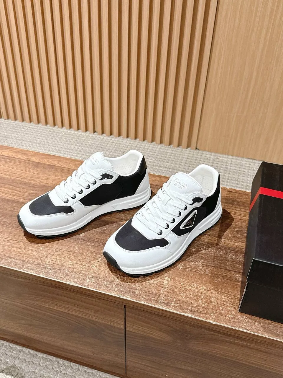 Кросівки - Prada